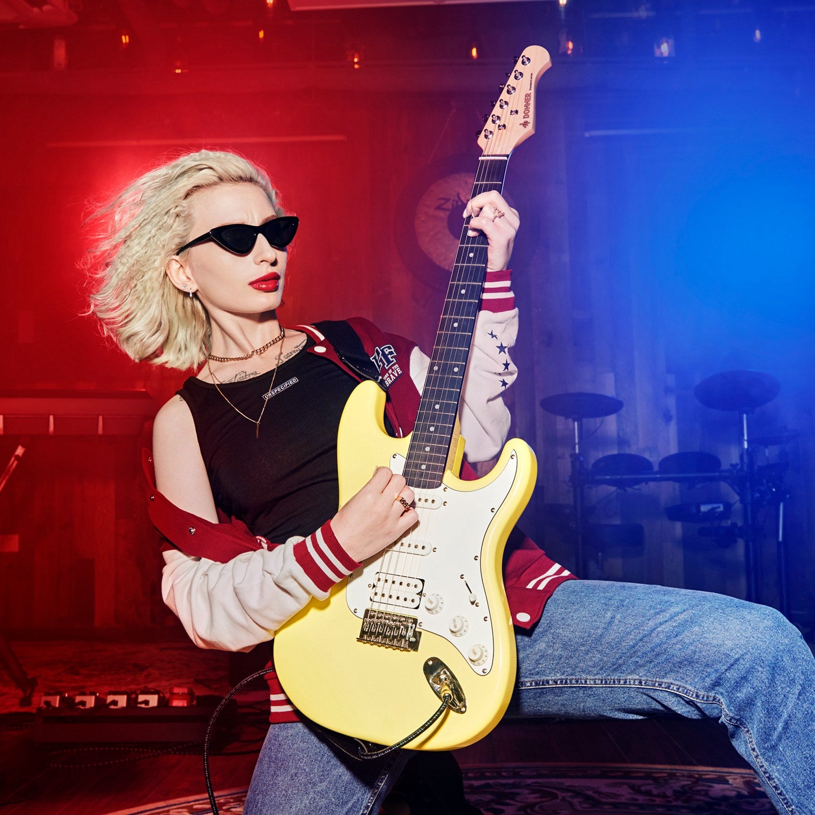 Donner DST-100 ST Electric Guitar