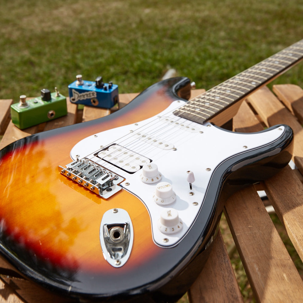 Donner DST-100 ST Electric Guitar